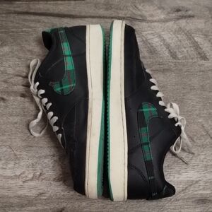 Nike Black and Green Men's Shoes